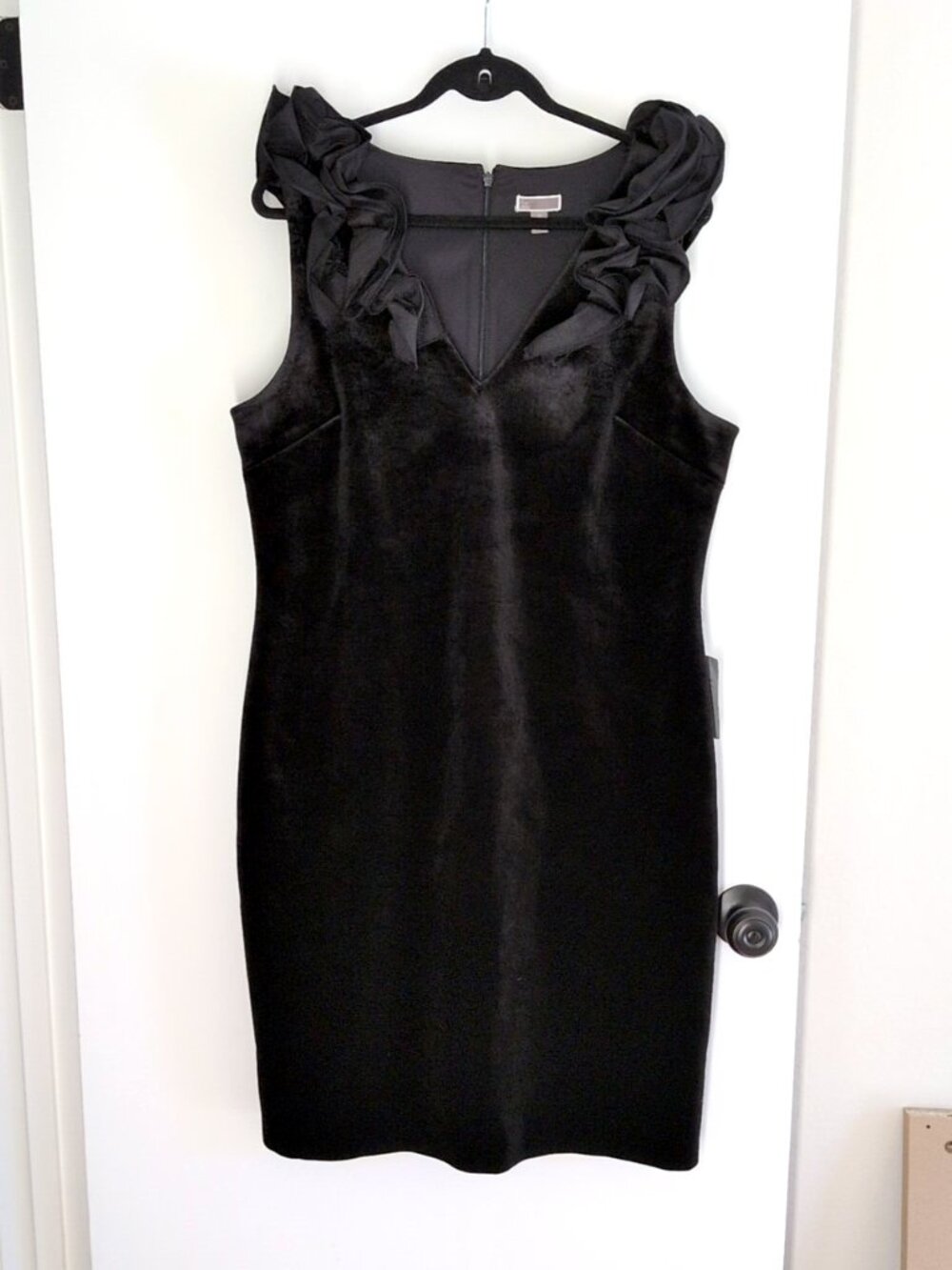 Chelsea28 black velvet sheath cocktail dress 18 NWT ruffle V-neck party LBD